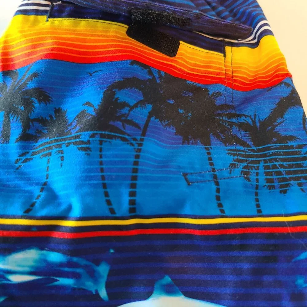 XEROXPOSUR SWIM SHORTS & GOGLES UPF 50 + OCEAN SHARK MOTIF SZ6/7